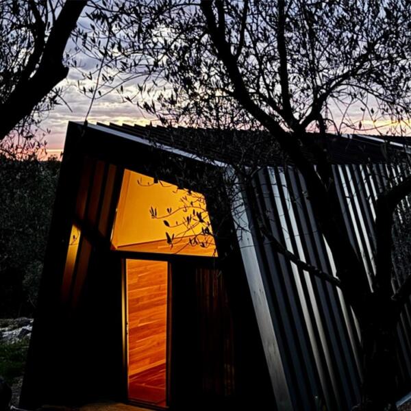 Mount-monument-retreat-sunset-770x730