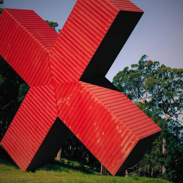X-sculpture-1000x1000-1